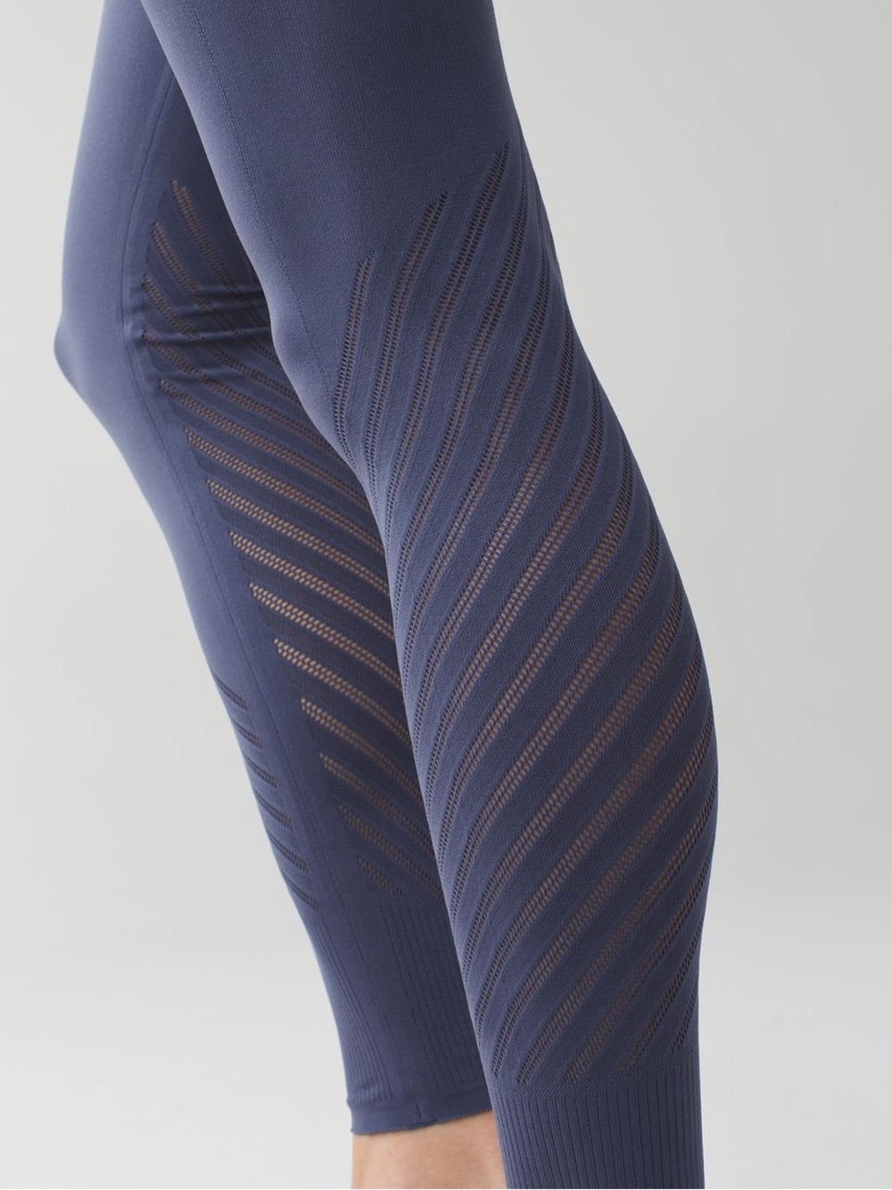 Lululemon Seamless Navy Blue Women's Mesh Patterned Lightweight Leggings